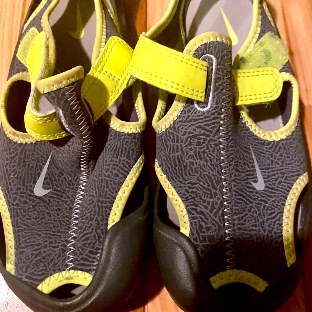 Youth Nike Sandals